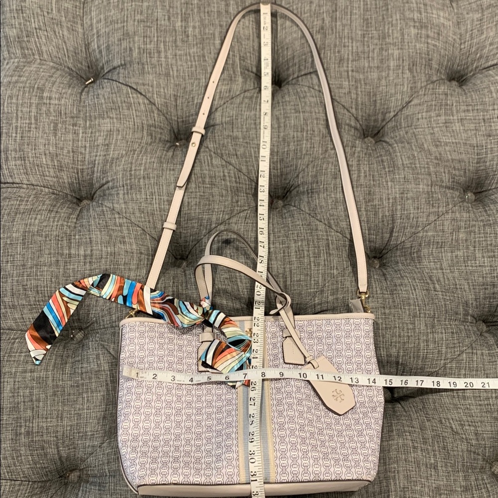 Tory Burch Bag Gemini Link Light Gray and Cream Satchel Tote - Picture 14 of 17